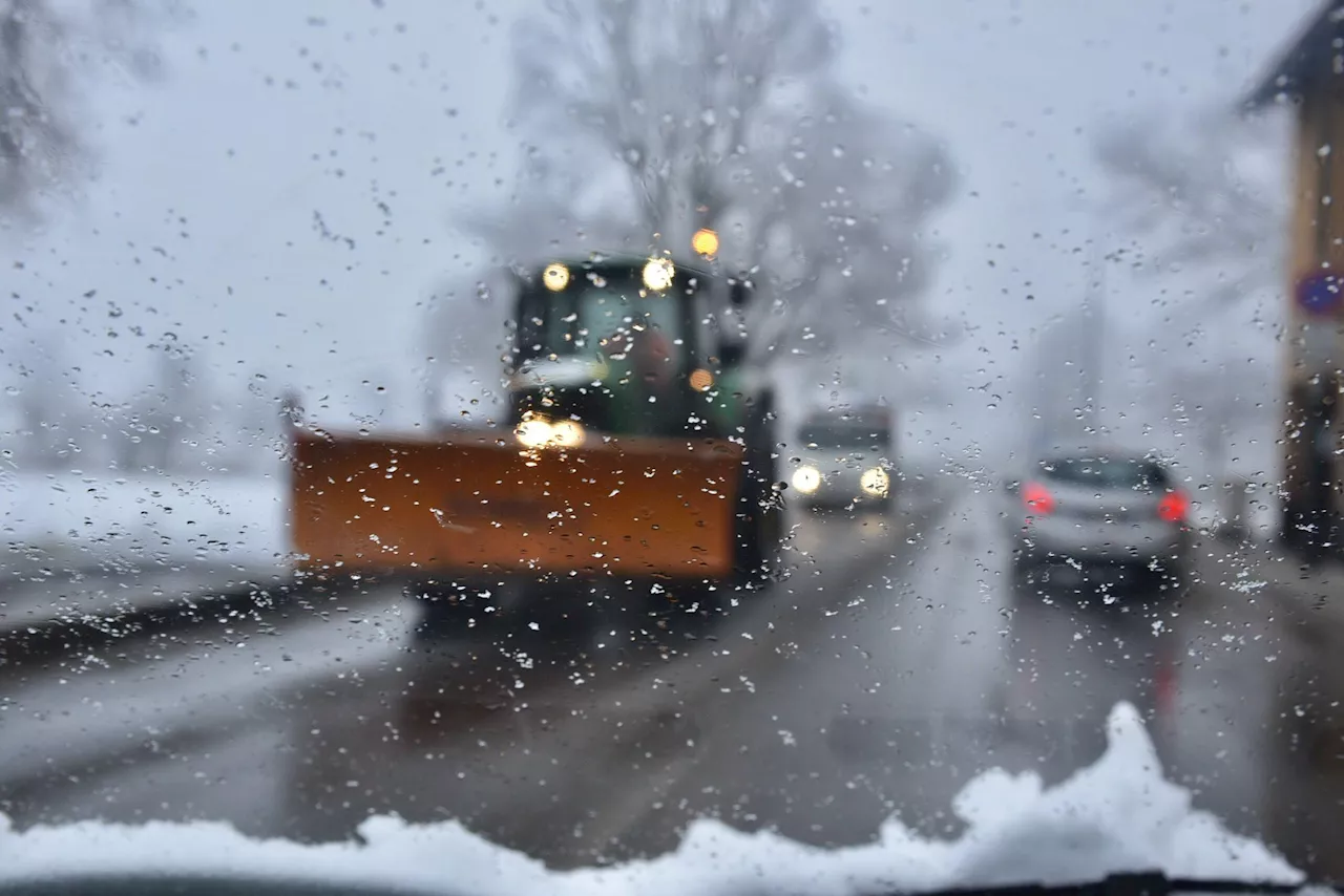 Neve e temporali, oggi allerta maltempo e domenica polare: ecco dove