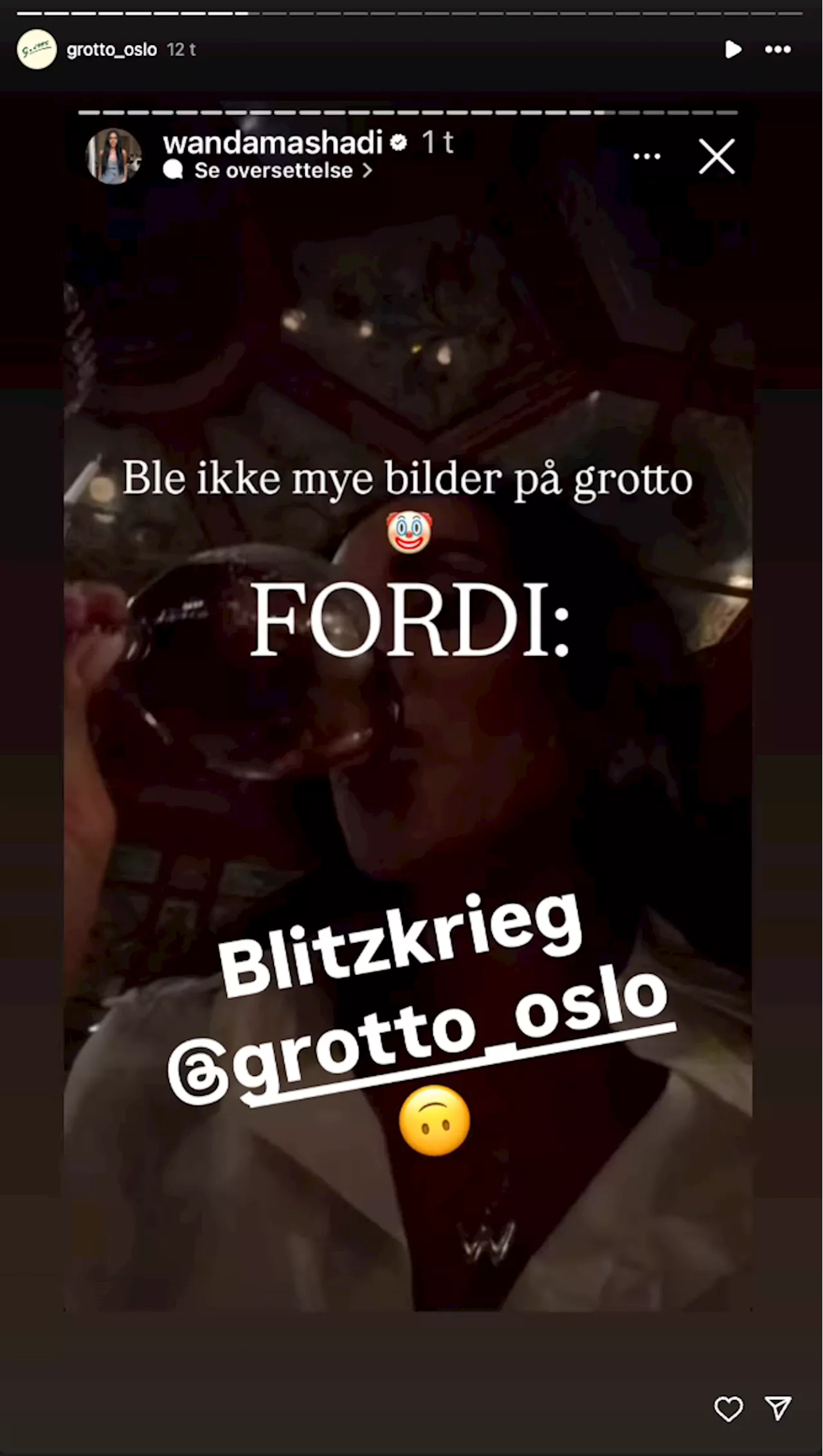 Vita og Wanda Mashadi tok bilder med blits. Da reagerte restauranten.