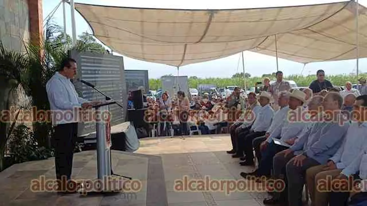 Inauguran centro de investigación de caña de azúcar, en Paso de Ovejas