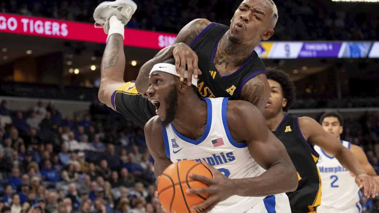 No. 19 Memphis extends winning streak to 4 games with 74-70 victory over East Carolina