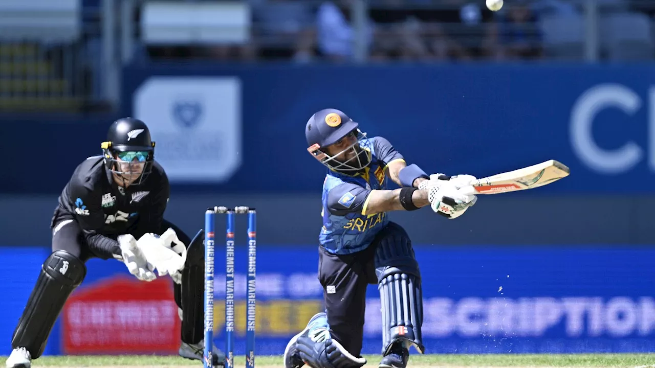 Sri Lanka Posts 290-8 Against New Zealand in 3rd ODI