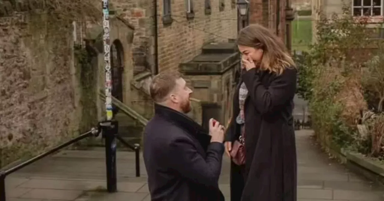 Photographer Captures 'Busiest' Proposal at Edinburgh Tourist Spot