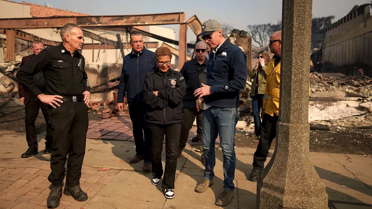 LA Fire Chief Blasts Mayor Over Wildfire Response