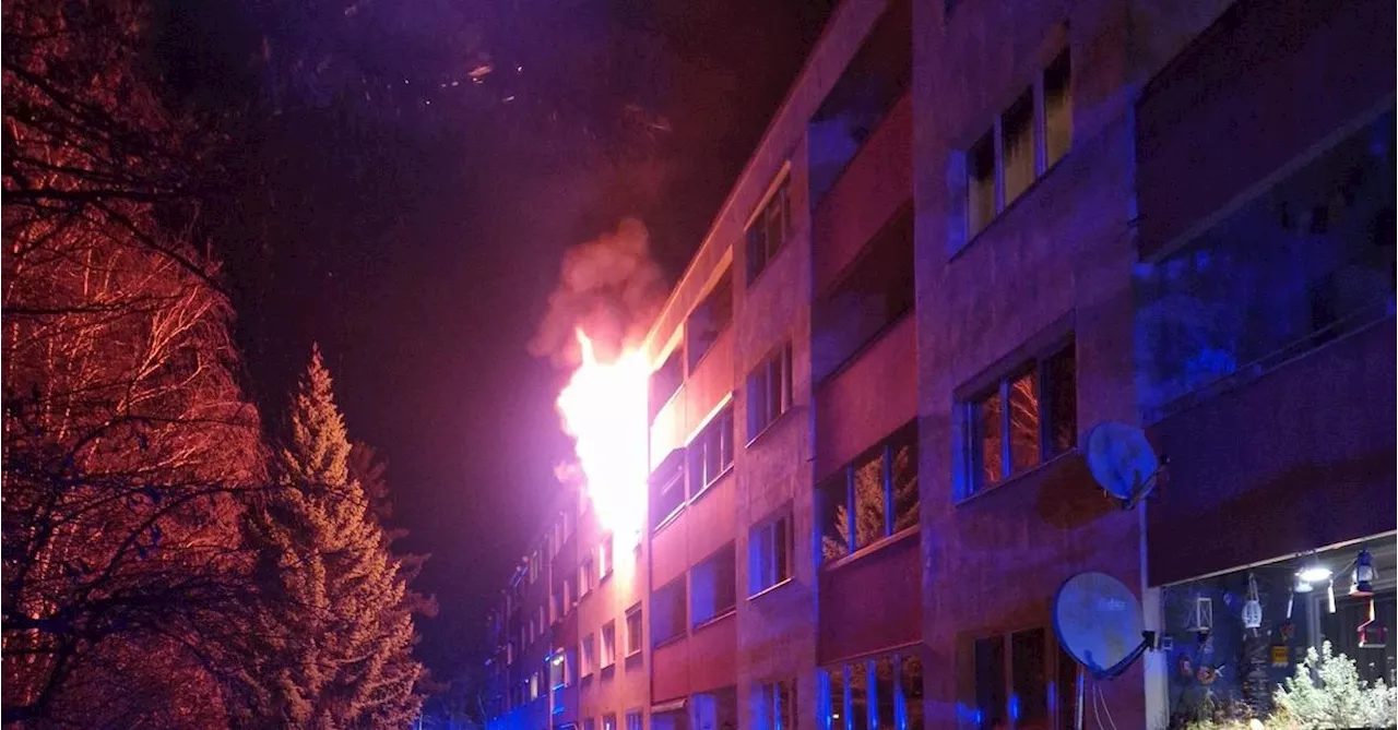 Wohnungsbrand in Maria Enzersdorf: Zwei Tote und drei Verletzte