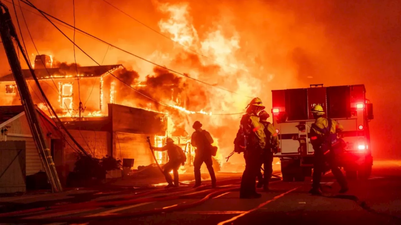 ¿A qué se deben los voraces incendios que están arrasando con Los Ángeles?