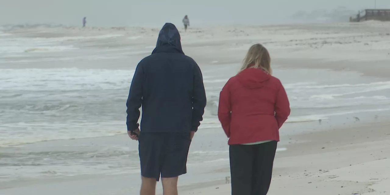 Gulf Shores beaches bare as wintry weather moves through