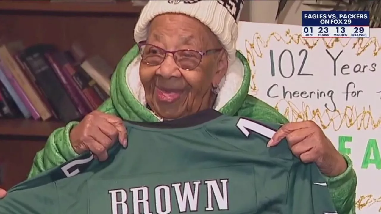 102-Year-Old Eagles Fan Gets VIP Treatment