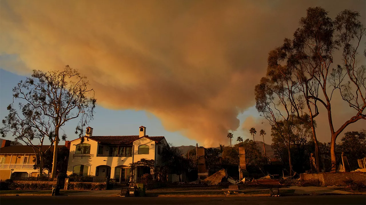 Los Angeles wildfires: Fresh evacuations ordered Friday evening after Palisades Fire flares up