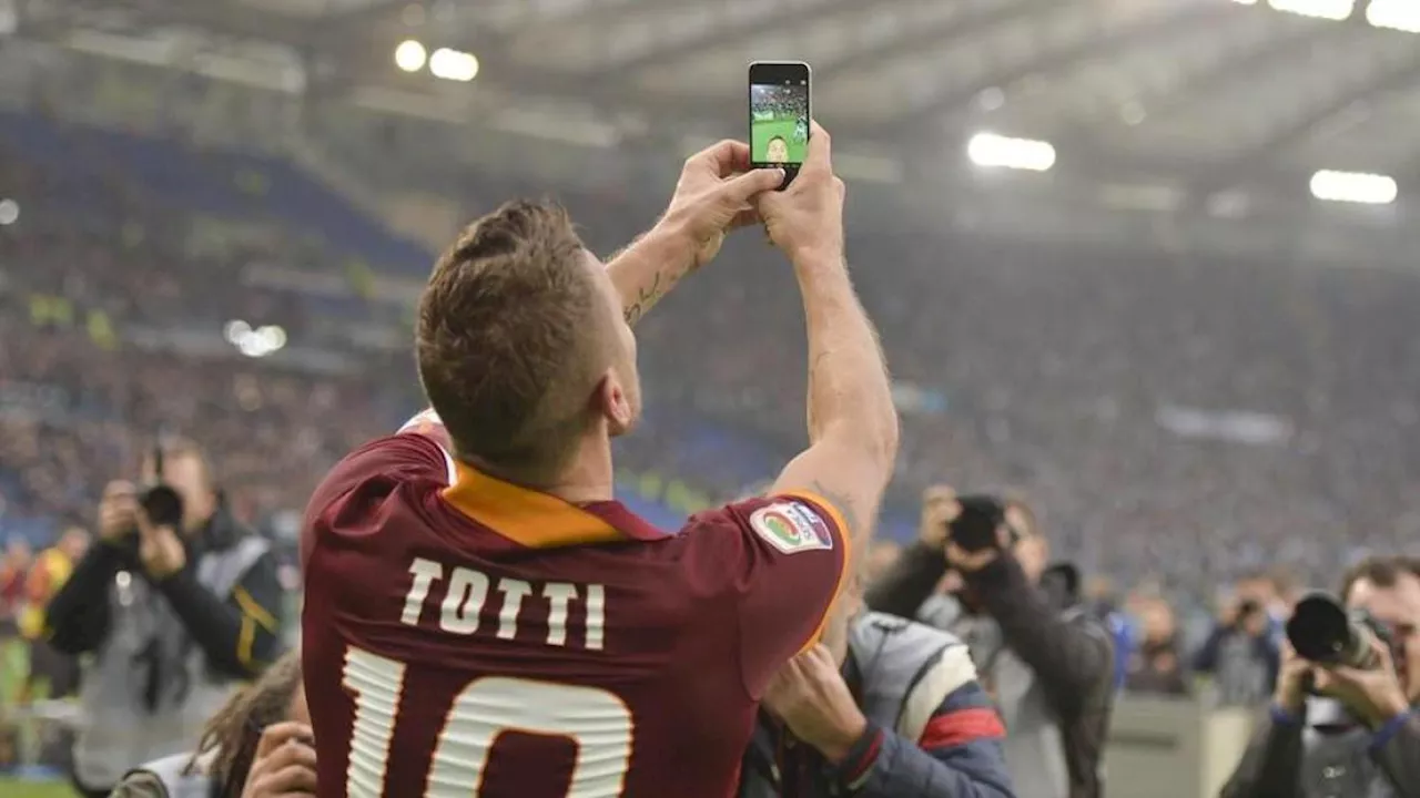 Il Selfie di Totti: Un Gol per la Storia