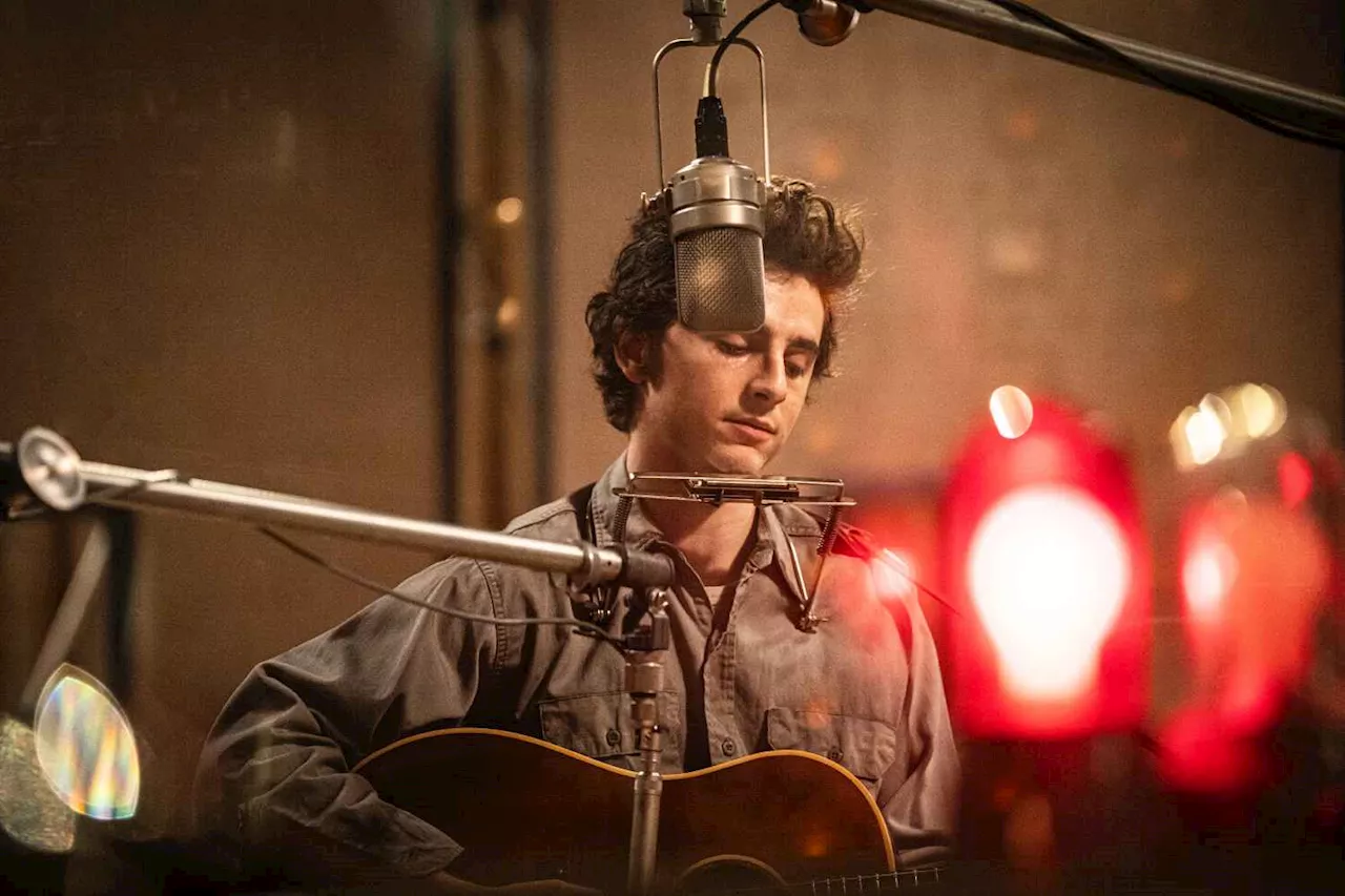 Timothée Chalamet in a “A Complete Unknown”: «Volevo rendere giustizia a Bob Dylan»