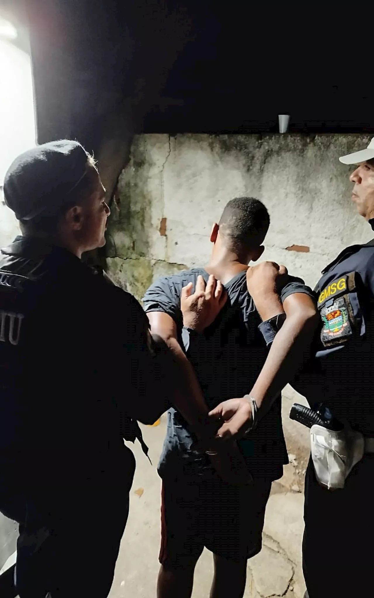 Guarda prende homem que tentou invadir comércio em São Gonçalo