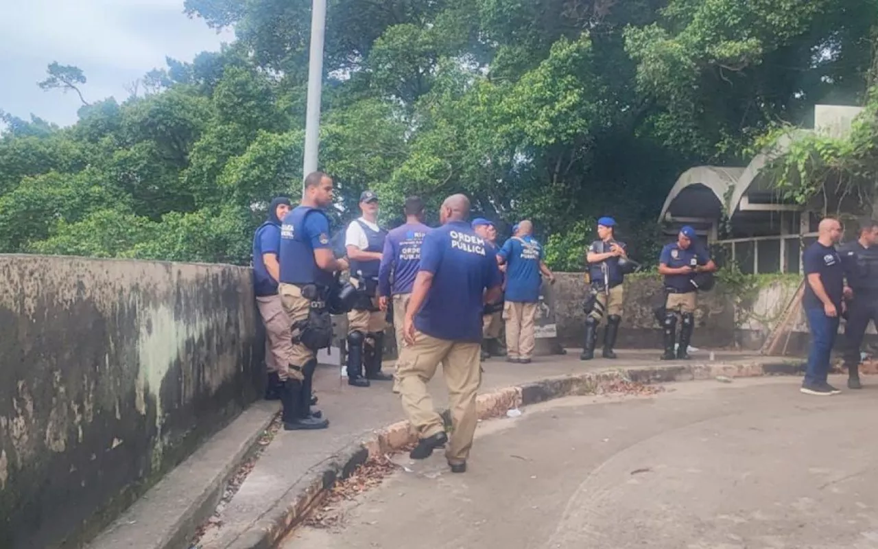 Vídeo: Prefeitura realiza desocupação em terreno de antigo supermercado na Usina