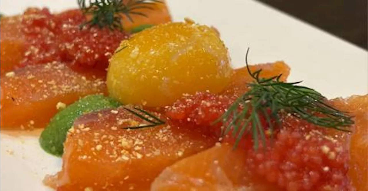 Saumon Gravlax Twisté avec un Jaune d'Œuf Confit