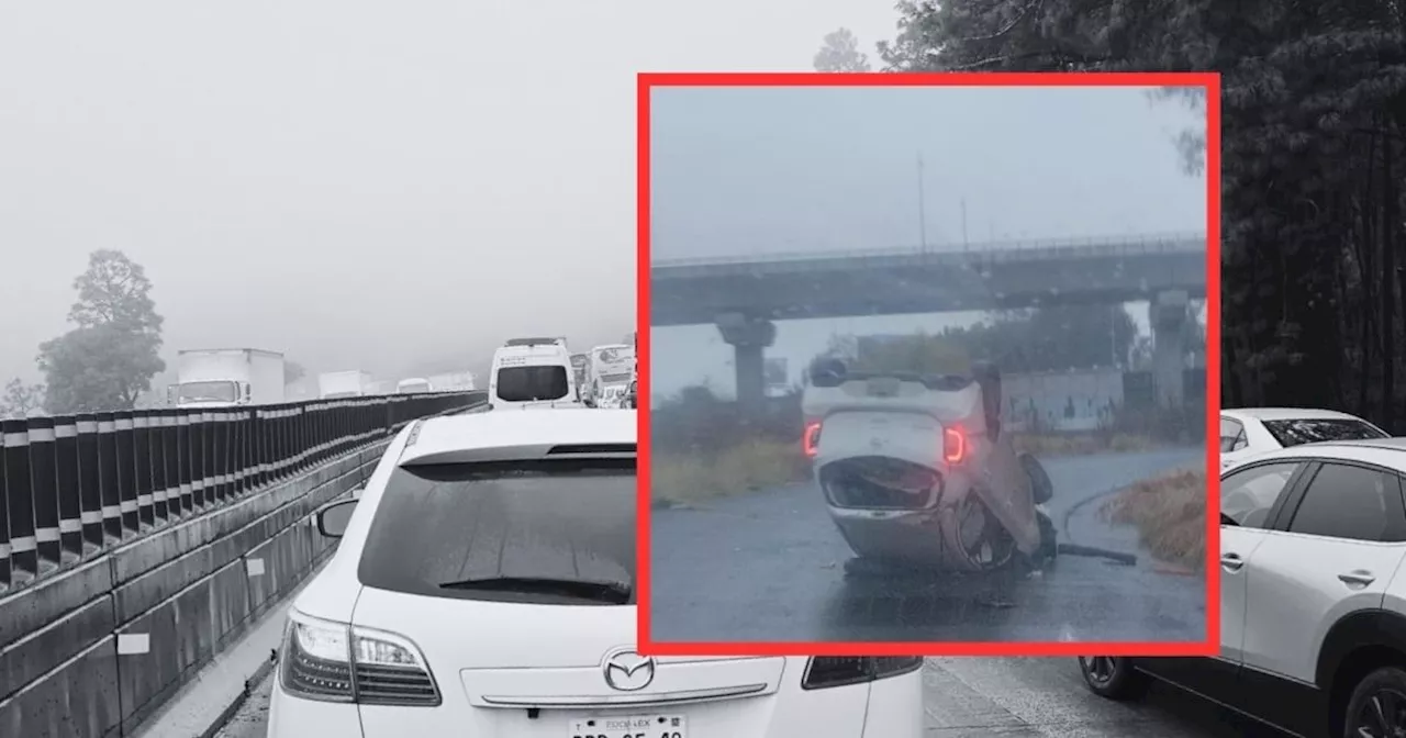 Vuelca automóvil en la autopista México - Puebla; advierten por accidentes a causa de lluvias