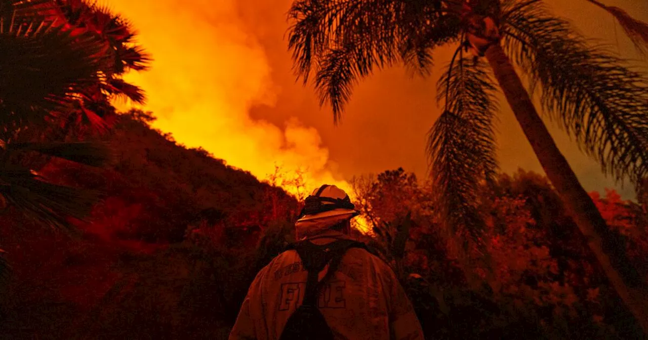 L.A. shaken by mass evacuations in Brentwood, Encino as winds keep fire danger high this weekend