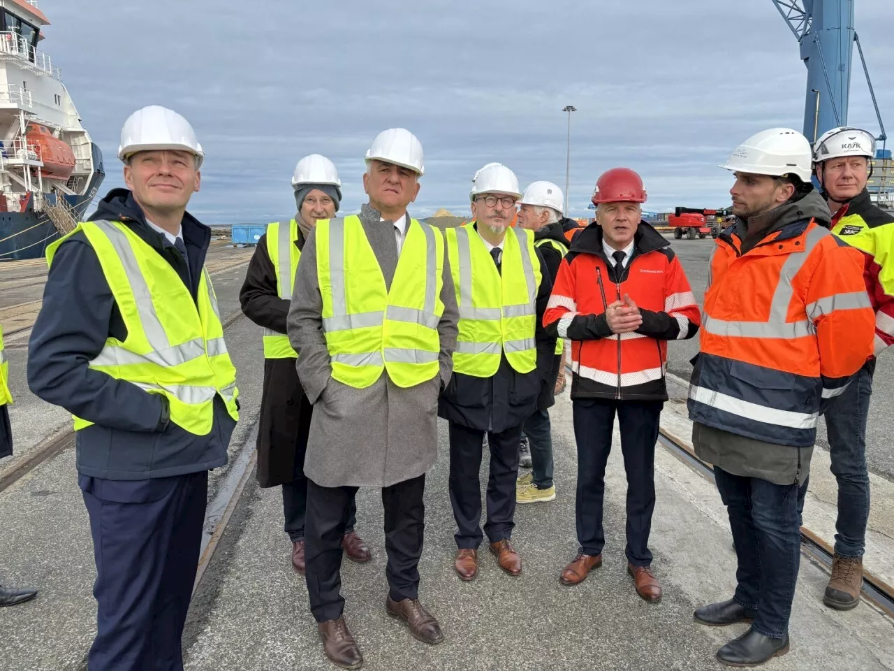 Le Port de Cherbourg enplein essor : Croisières, énergies marines et transport ferroviaire