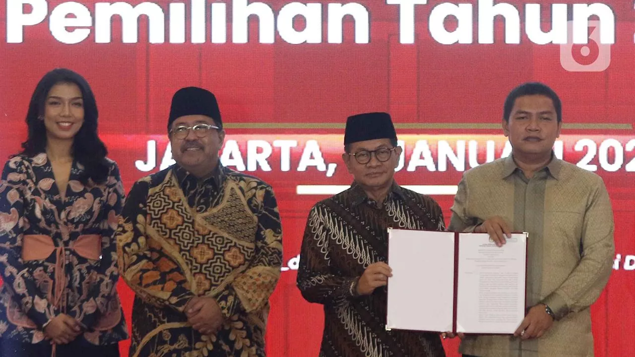 KPU DKI Serahkan Berkas Gubernur Terpilih ke DPRD