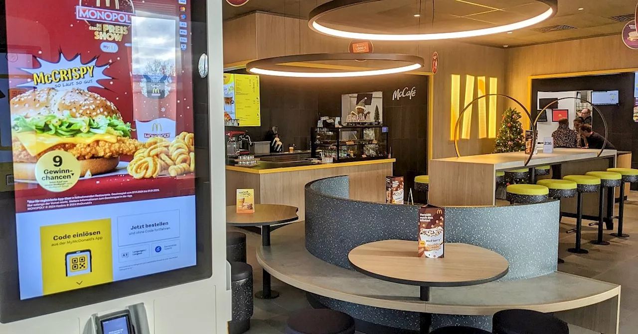 Was serviert der McDonald’s Warburg wohl zu seinem „Grand Opening“?