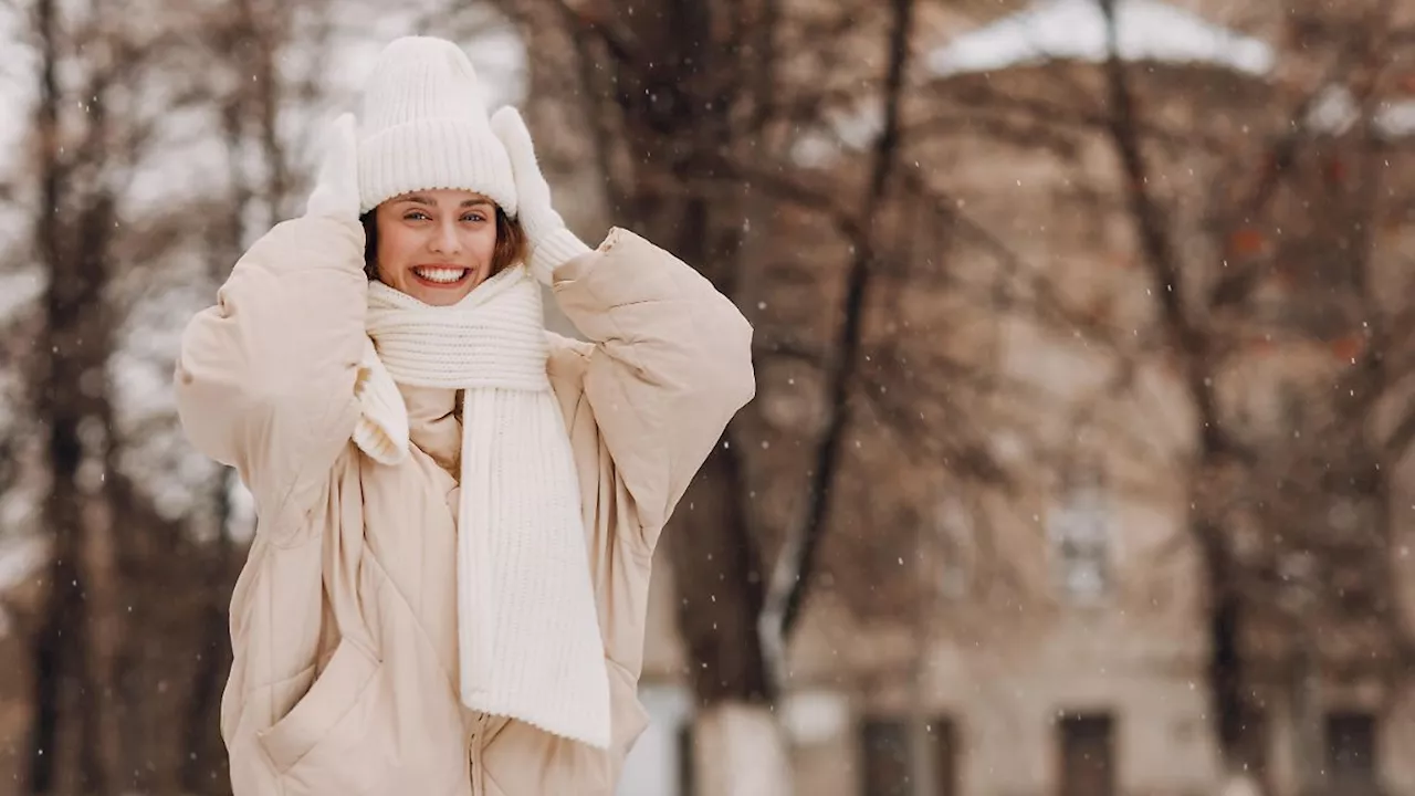 Trendfarbe Weiß cool kombinieren: Wie der It-Look des Winters garantiert gelingt