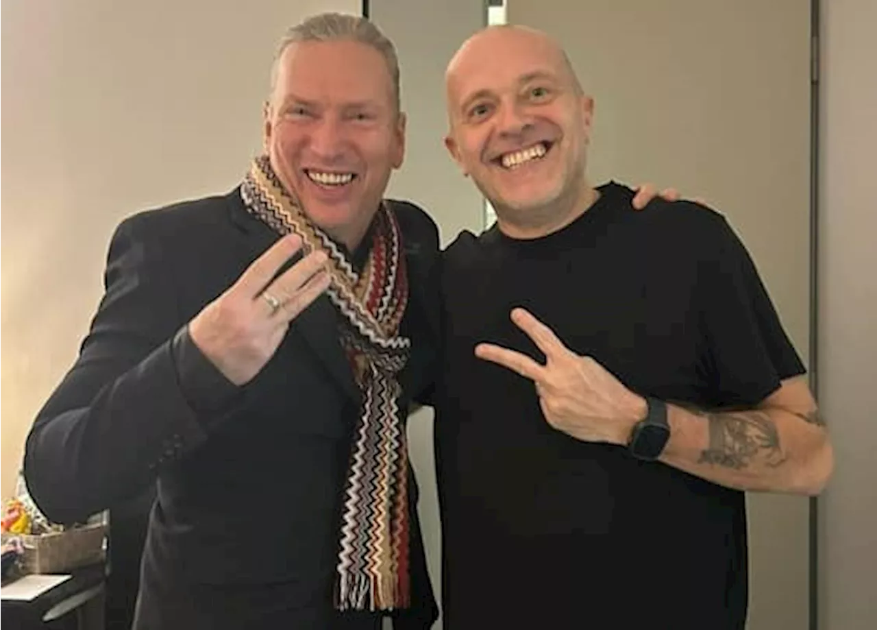 Max Pezzali e Mauro Repetto insieme a sorpresa sul palco di Assago: '883 Forever'