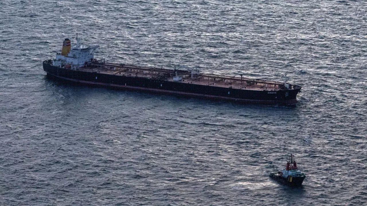 Havariertes Schiff in der Ostsee: Maroder Öltanker vor Rügen – Baerbock mit scharfer Kritik an Putin