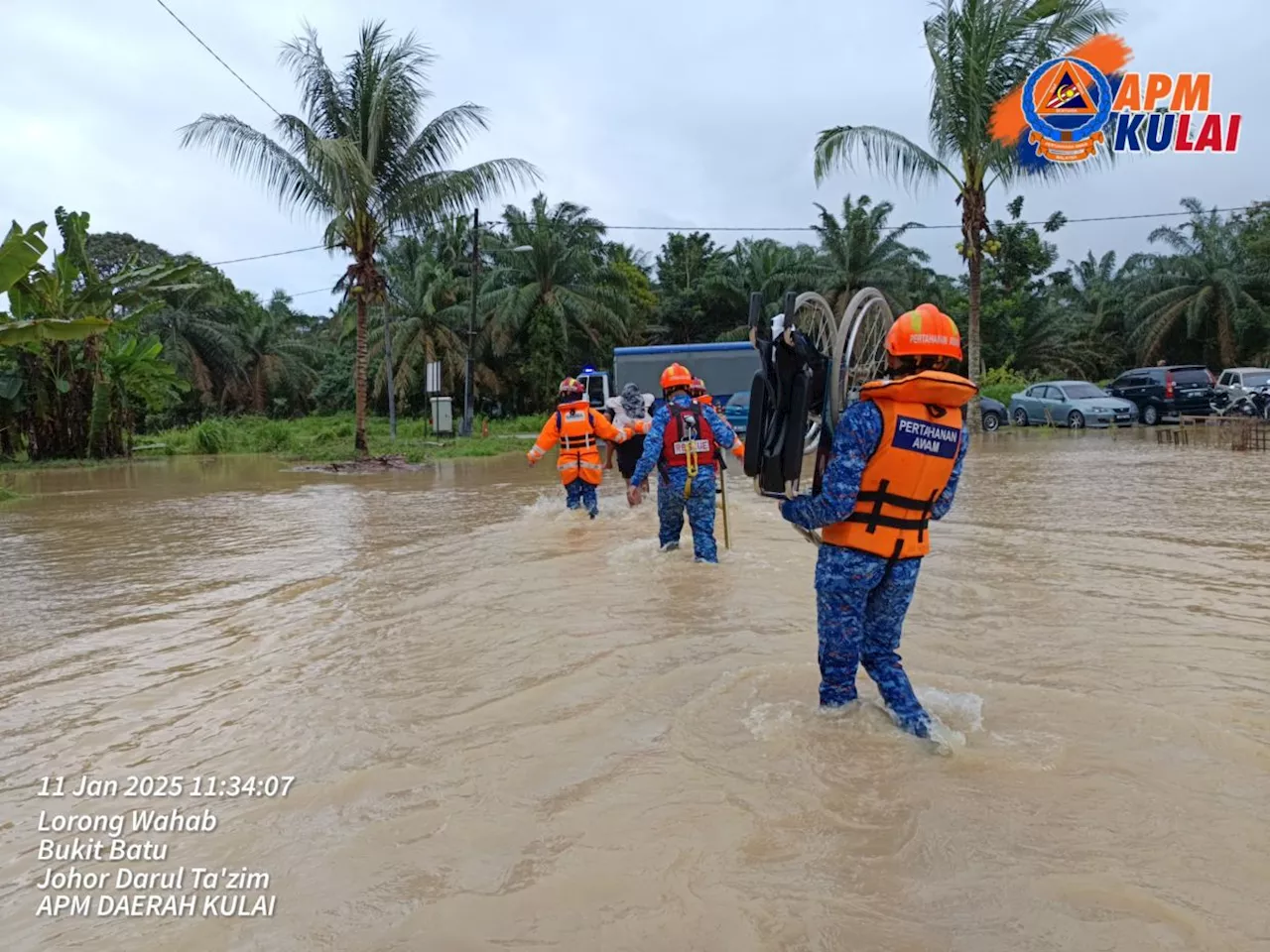 Floods: Over 1,500 victims housed at 24 relief centres in Johor