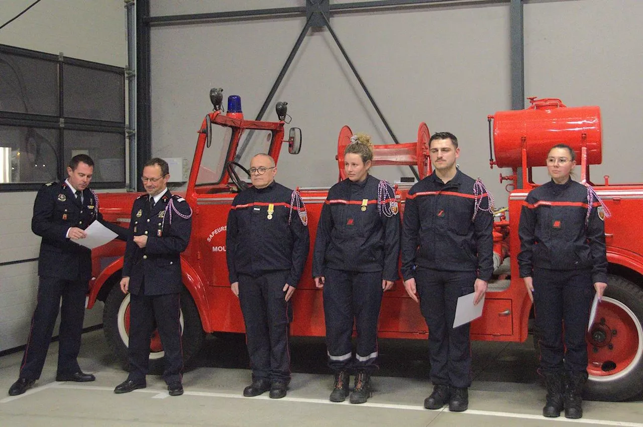 Renaud De Buron et les sapeurs-pompiers du centre de secours Mourenx-Artix récompensés pour leur courage