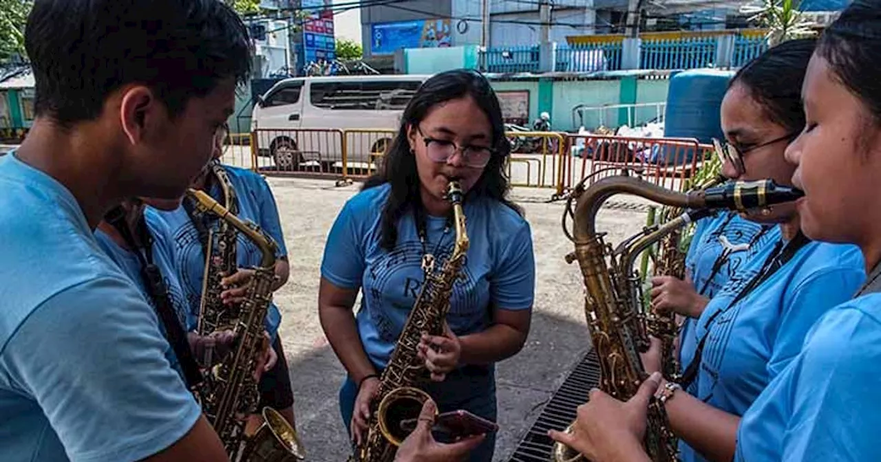 3 sa 9 ka brass band performers dili modayon sa competition