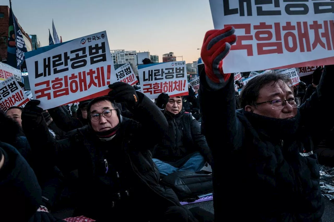 Thousands of South Koreans protest as president digs heels in