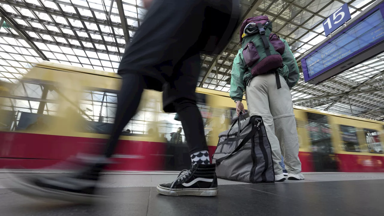 Caos ferroviario a Milano: due treni mandano in tilt la rete