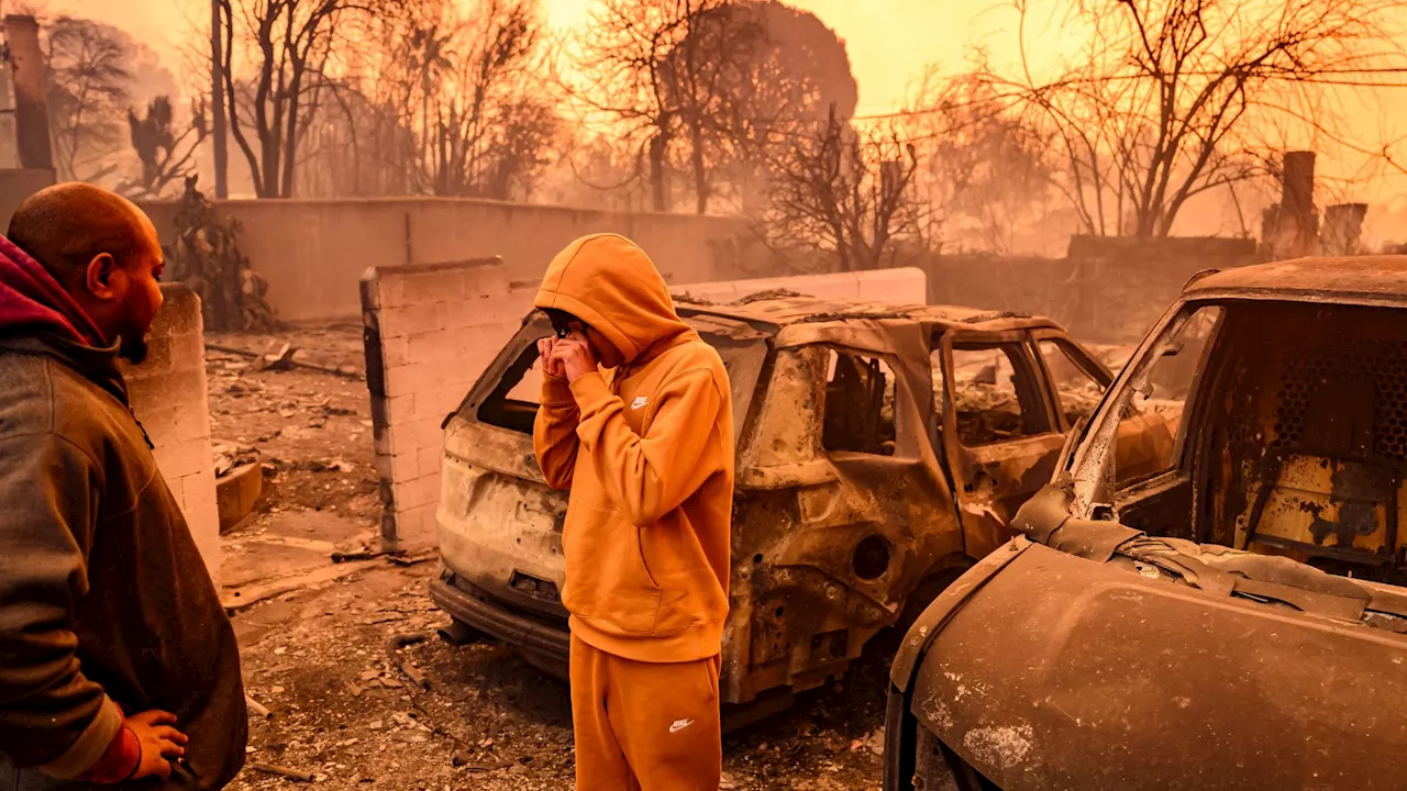 Todo está hecho cenizas': el drama de una pareja hispana al regresar a su casa tras incendios en California