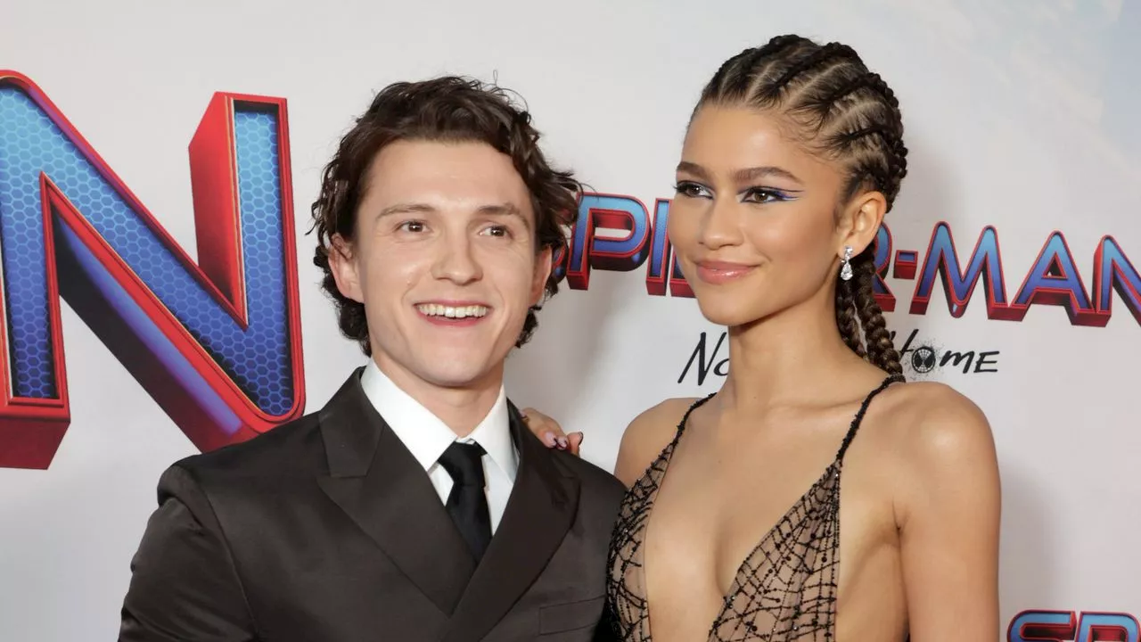 Dominic Holland révèle les détails de la demande en mariage de Tom Holland à Zendaya