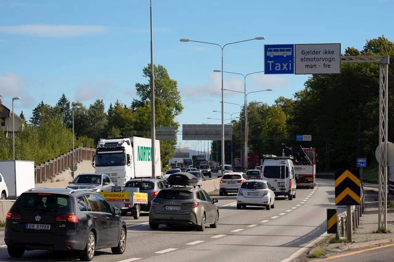 Elbiler kan kjøre i kollektivfeltet på flere strekninger