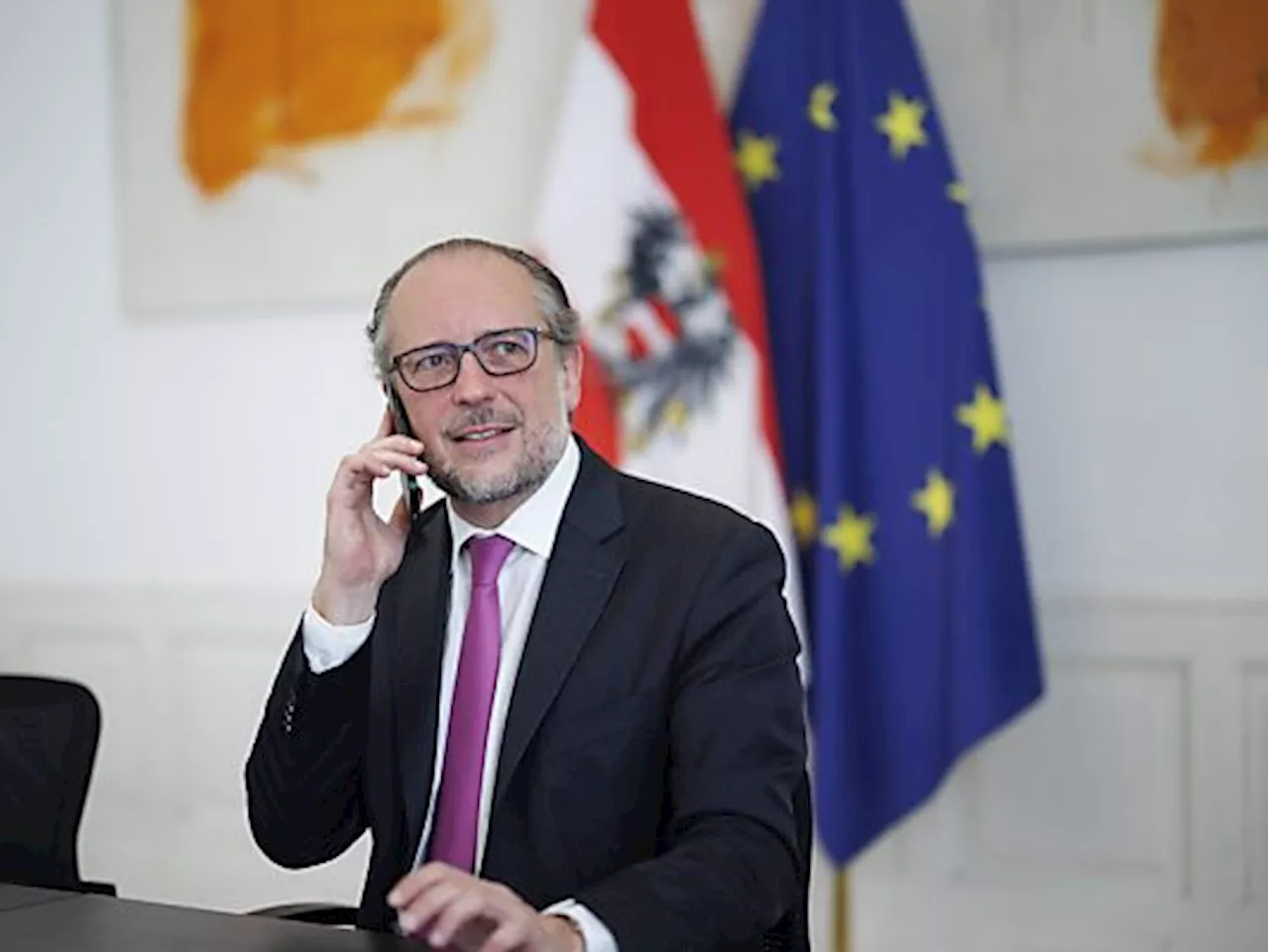 Schallenberg telefoniert mit von der Leyen: Österreich als verlässlicher EU-Partner