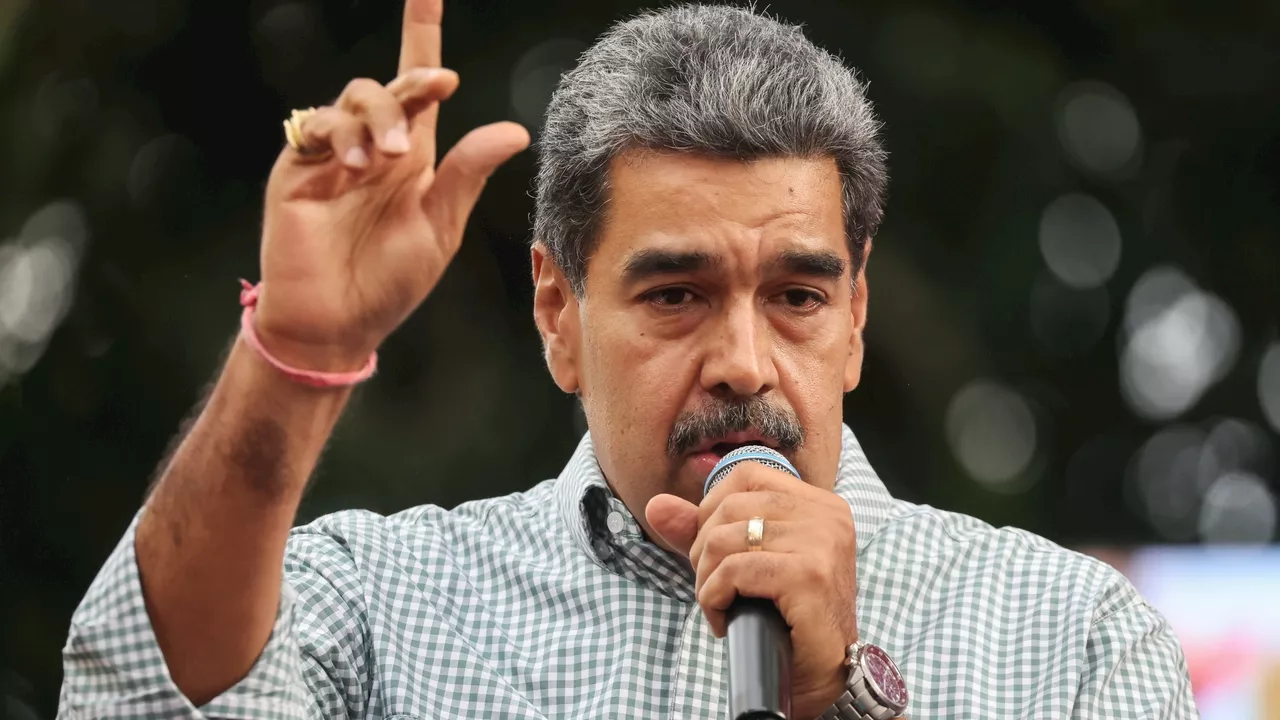 Maduro dice que Venezuela está lista con Cuba y Nicaragua para 'tomar las armas'