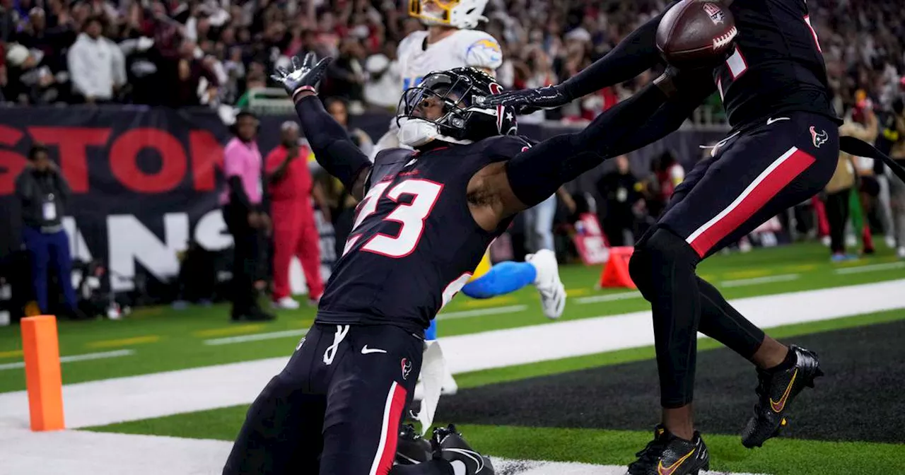 Texans Dominate Chargers in Playoff Victory