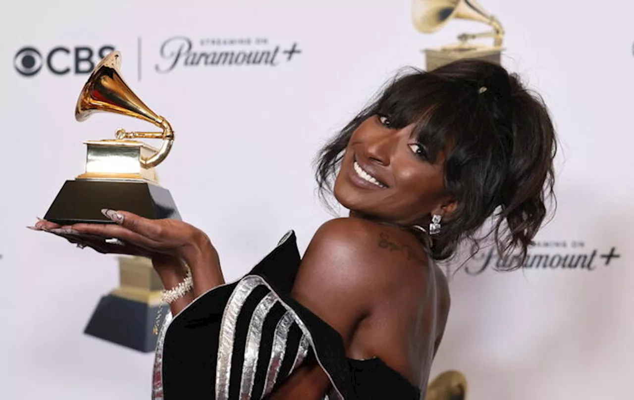 Grammy, rischio rinvio a causa degli incendi a Los Angeles