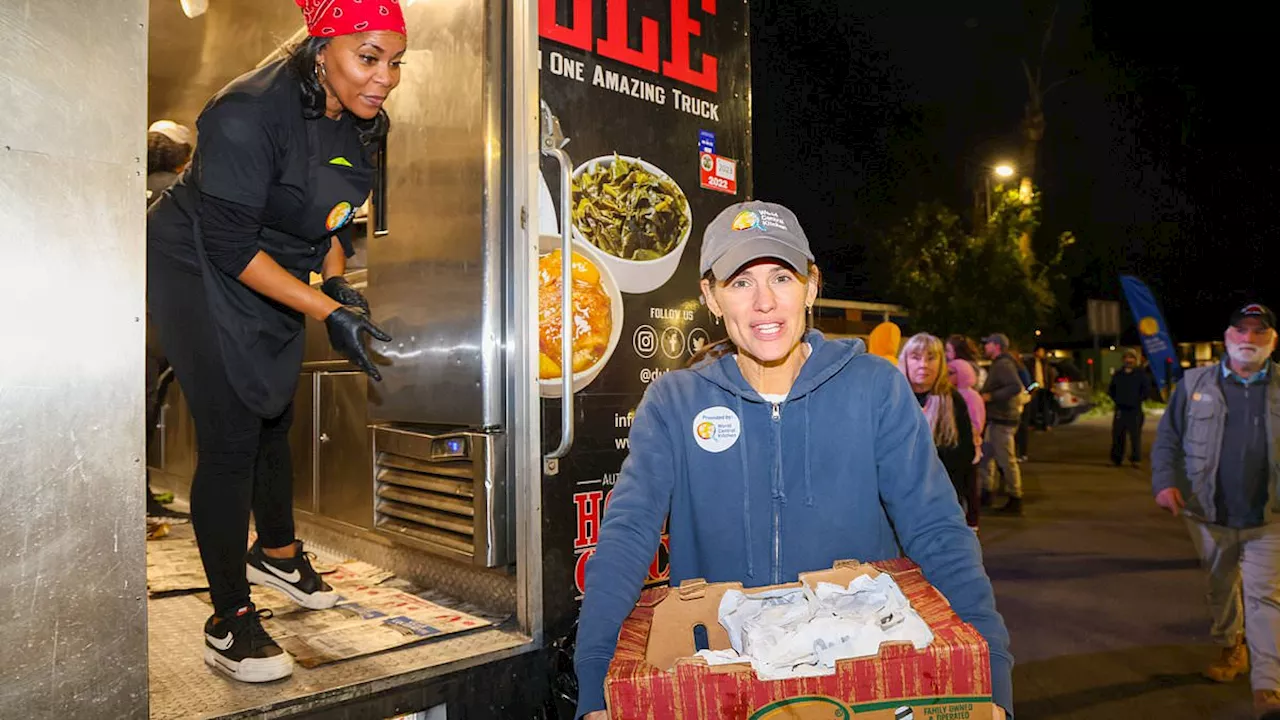 Jennifer Garner Volunteers Amid LA Fires, Shares Loss and Community Strength