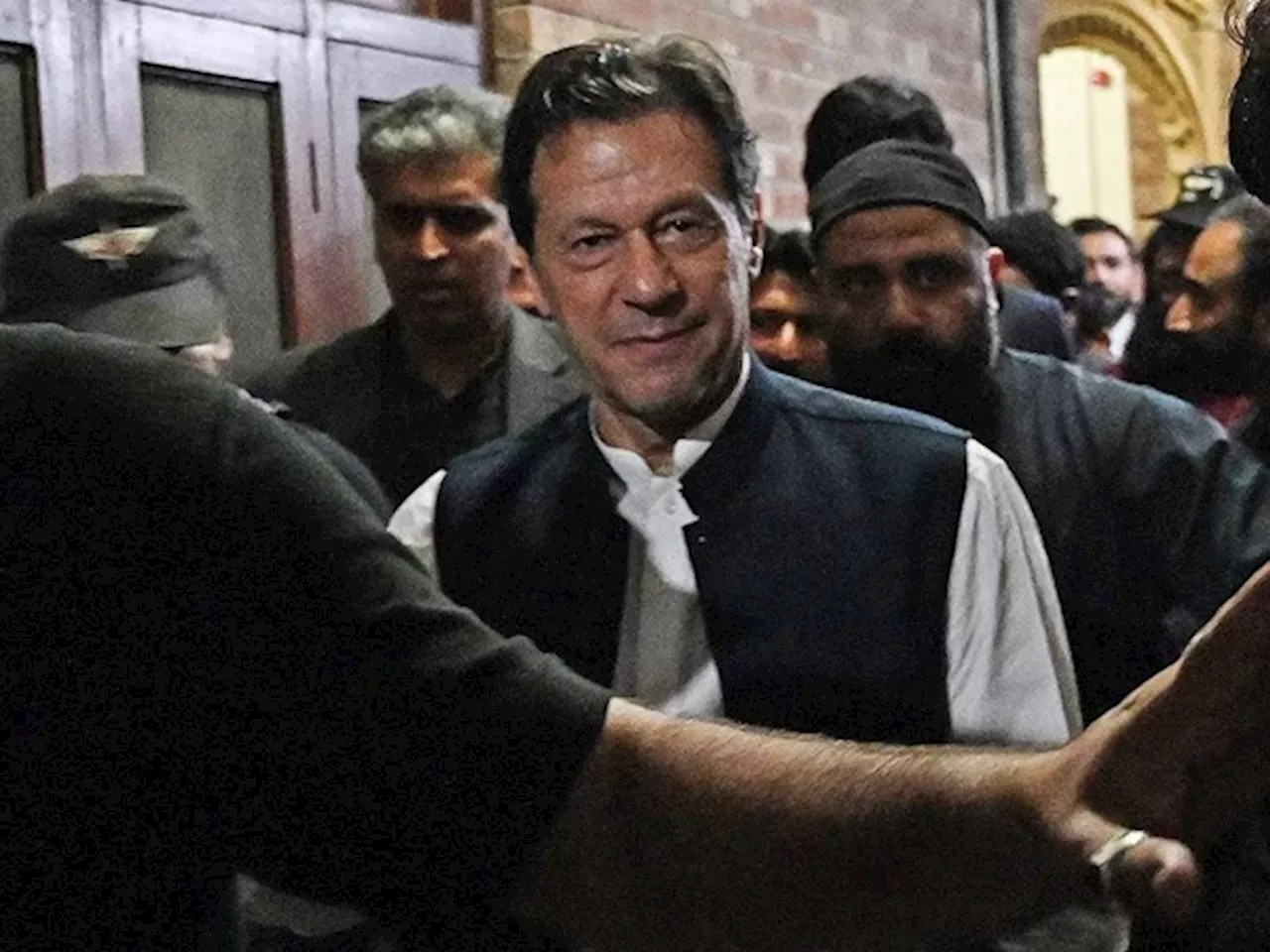 مذاکراتی کمیٹی کی عمران خان سے آج ملاقات