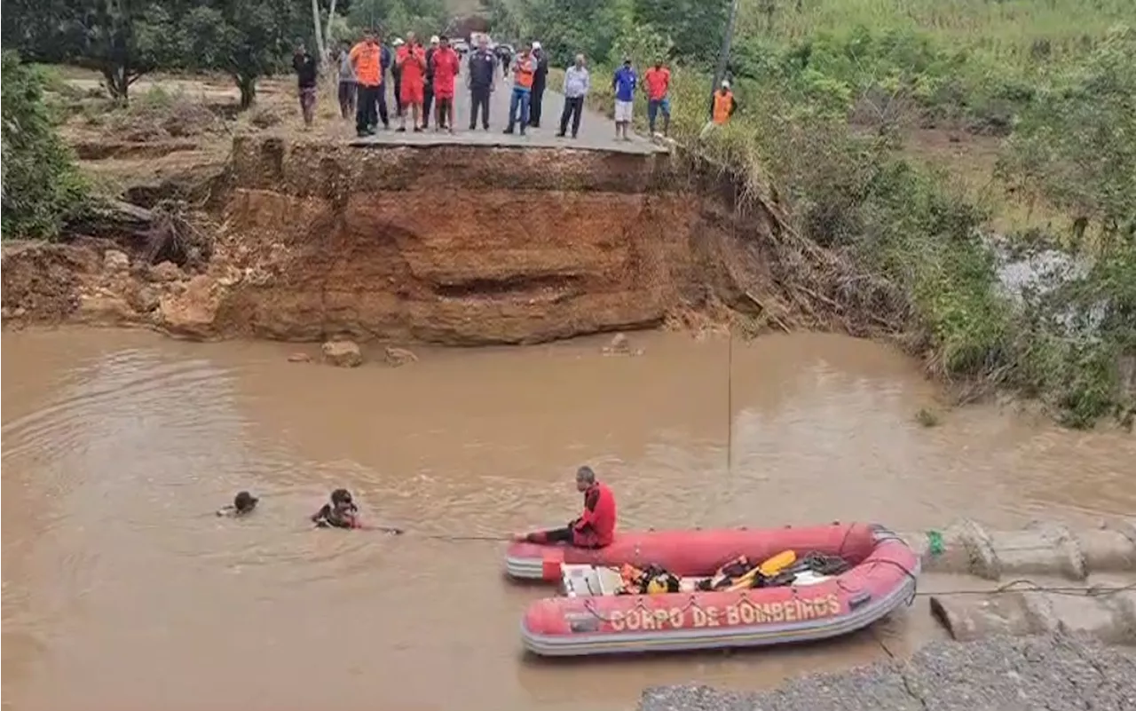 Chuva causa deslizamento e morte de 3 pessoas em rodovia em Capela (SE)