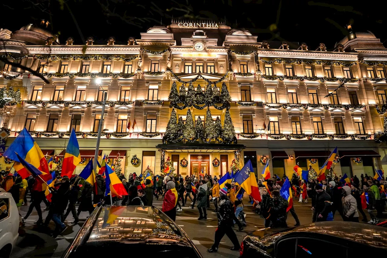 Romanian protesters demand cancelled presidential election should go ahead