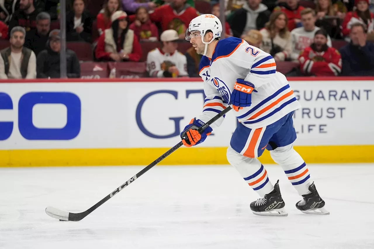 Hyman's late goal lifts Oilers past Blackhawks