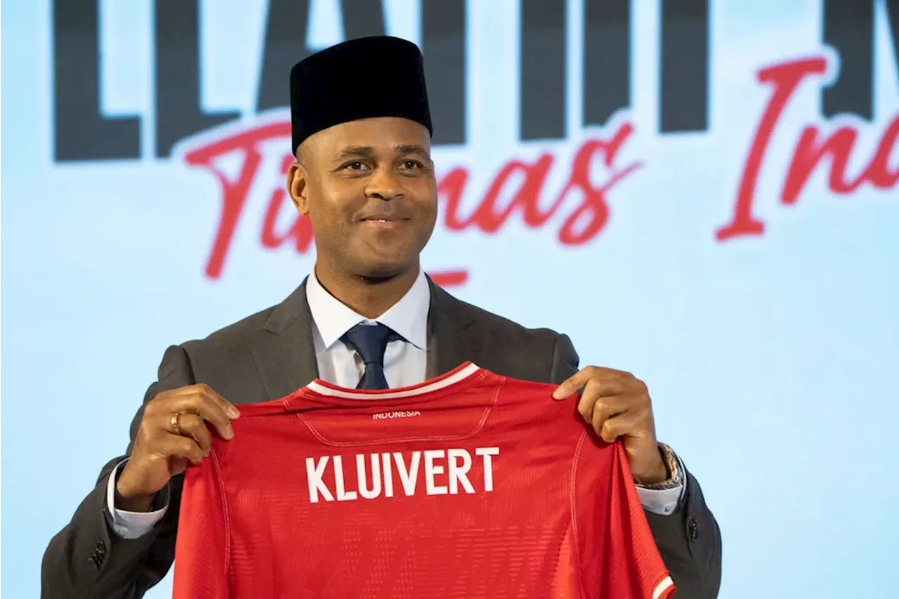 Kluivert Tekankan Pentingnya Pemain Lokal untuk Timnas Indonesia