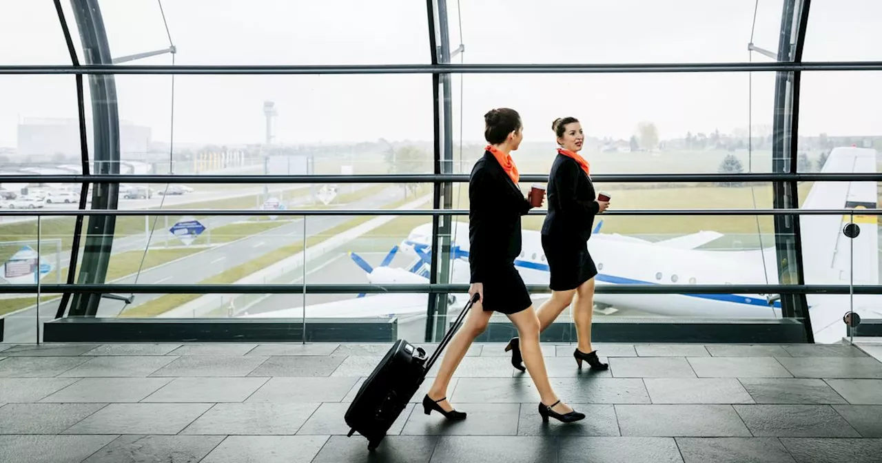 Flight Attendants Reveal The 9 Things They Never Do As Air Passengers