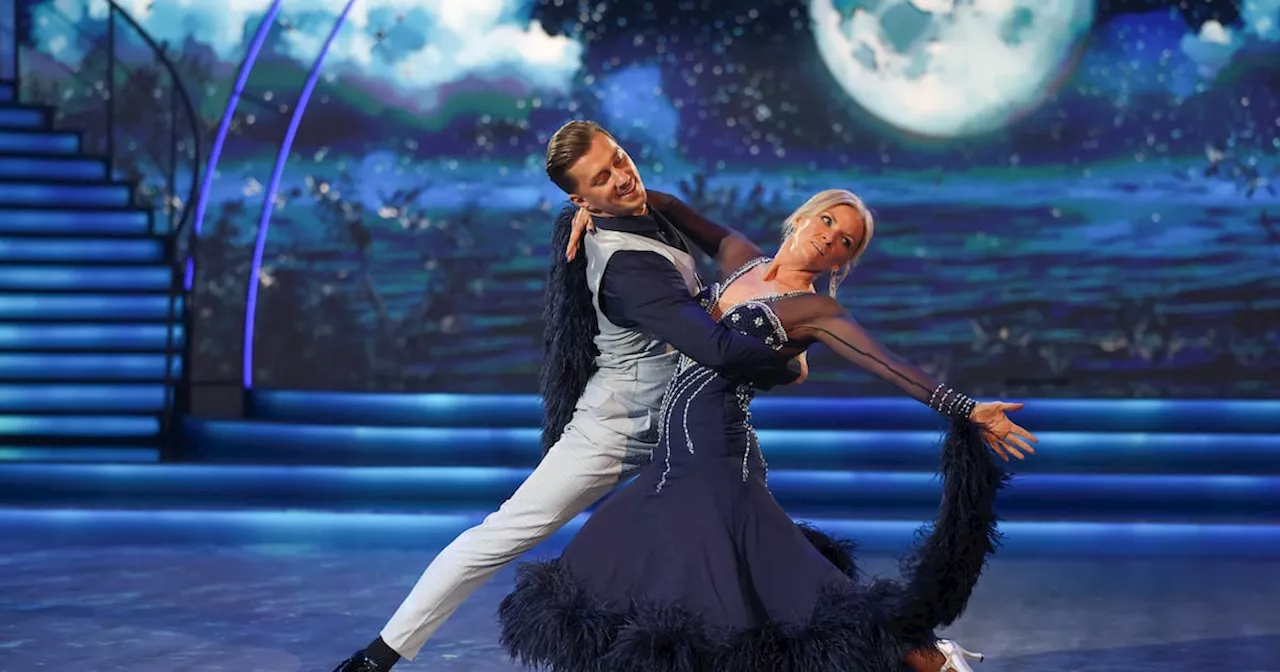 Dancing with the Stars Review: Waltz by Meteorologist Joanna Donnelly Leaves Everyone in Tears