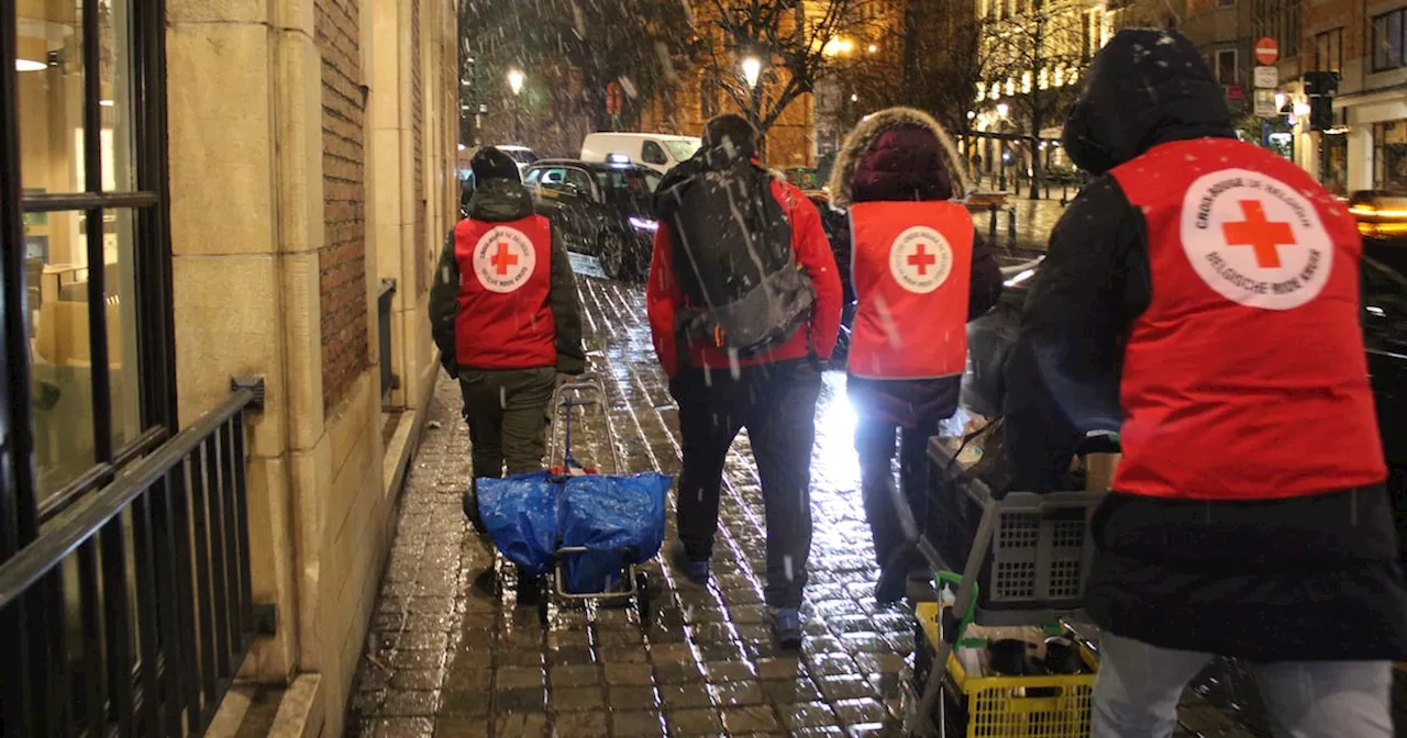 Volunteers Aid Brussel's Homeless During Cold Snap