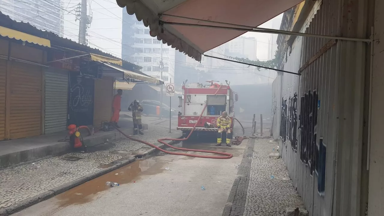 Após incêndio, Defesa Civil interdita camelódromo da Uruguaiana por tempo indeterminado