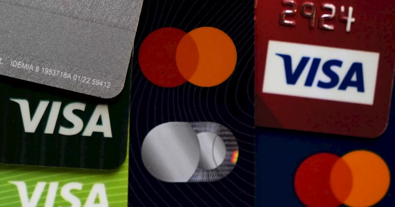 US Credit Card Defaults Soar to 14-Year High