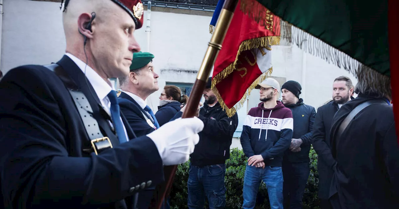 A l’enterrement de Jean-Marie Le Pen : chants grégoriens et retrouvailles entre skinheads