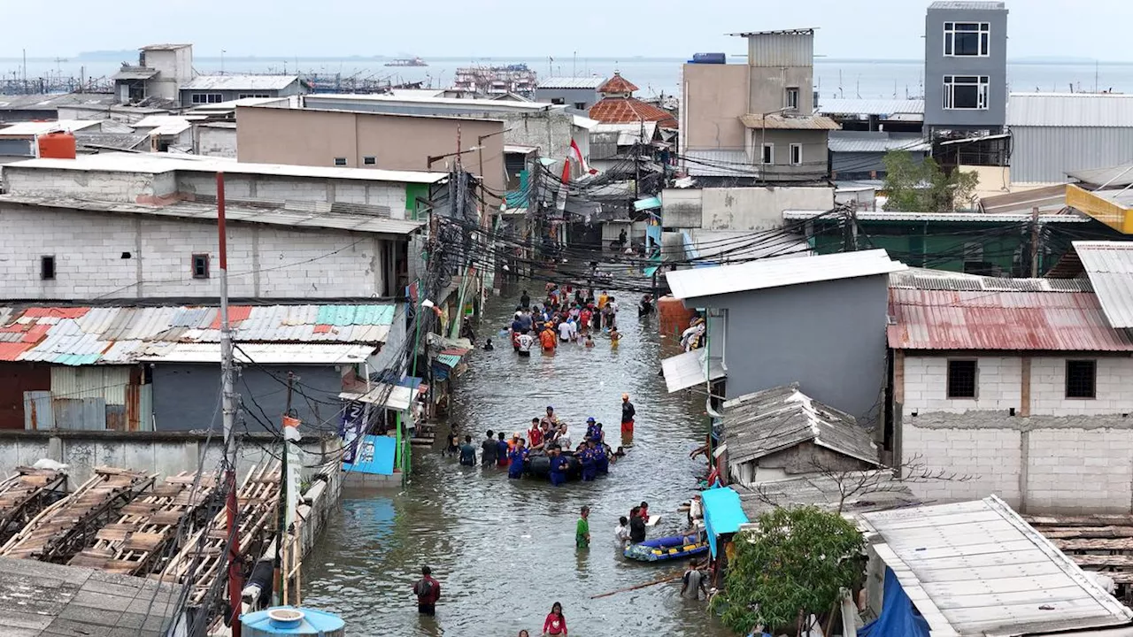 Peringatan Dini Banjir Rob di Pesisir Utara Jakarta